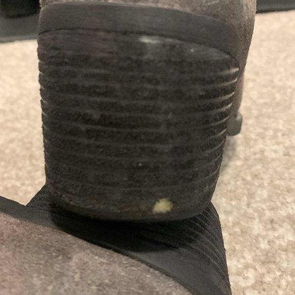 Women’s Born bootie. Size: 7.5M. Color: Gray. - Picture 8 of 11